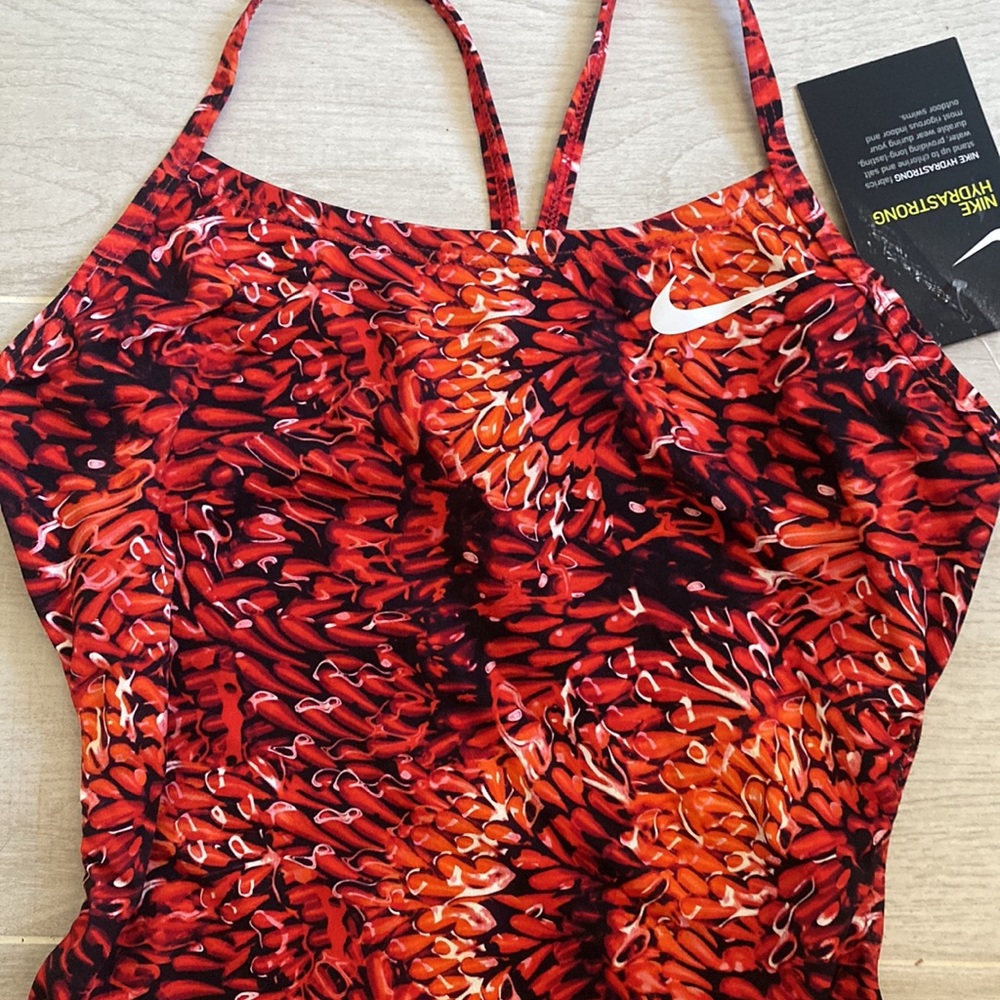 NWT Nike Hydrastrong Tide swimsuit 30 (women 4)